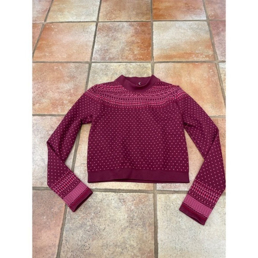 Fabletics long sleeve crop top